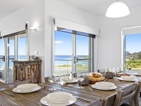 Catalina - Brand New House - Accommodation Port Macquarie 0