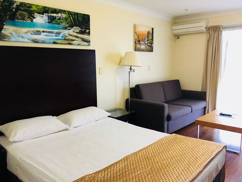 Centenary Motor Inn - Accommodation Port Macquarie 0