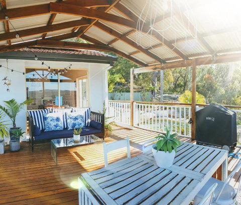 Central Coast Getaway 4B Family Holiday Home - Accommodation Port Macquarie 3