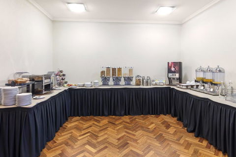 Central Motel & Apartments, Best Western Signature Collection - Accommodation Port Macquarie 3