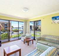 Champagne Court 1 with Water Views - Accommodation Port Macquarie
