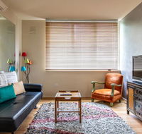 Charming 1 Bedroom In Vibrant South Yarra - Accommodation Port Macquarie