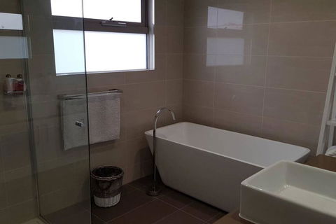 CHELSEA Family Home Close To Beach & Shops - Accommodation Port Macquarie 2