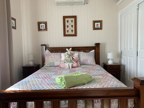 Cherry Blossom Cottage - Accommodation Port Macquarie 1