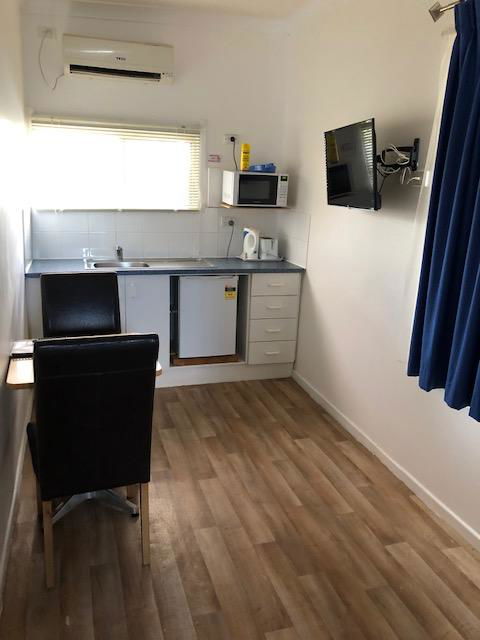 Chinchilla Motel - Accommodation Port Macquarie 1
