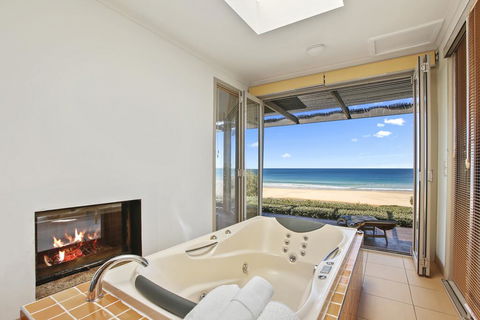 Chocolate Gannets - Accommodation Port Macquarie 3