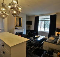 City Life Apartment-full kitchen  separate bedroom - Accommodation Port Macquarie