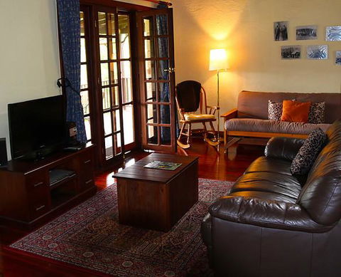 Clover Cottage Country Retreat - Accommodation Port Macquarie 1