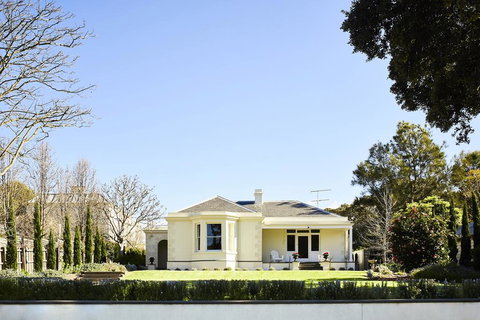 Clydesville - Accommodation Port Macquarie 0