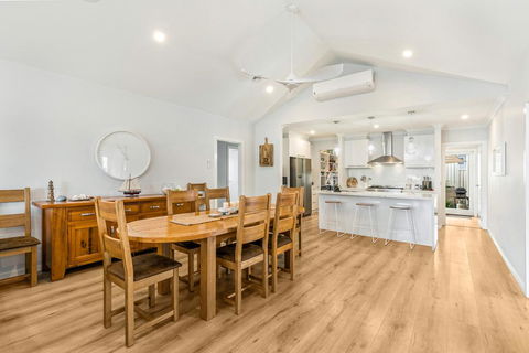 Coastal Living - Accommodation Port Macquarie 2