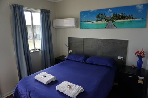 Cobar Miners Lodge - Accommodation Port Macquarie 2