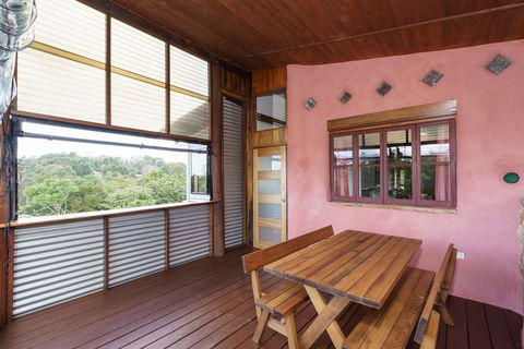 Cobhearthome - Accommodation Port Macquarie 2
