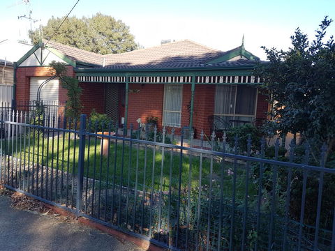 Cobram Cottage - Accommodation Port Macquarie 0