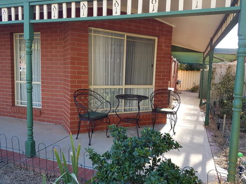 Cobram Cottage - Accommodation Port Macquarie 1