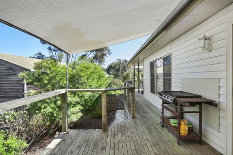 Coffey Court Cottage 2 - Accommodation Port Macquarie 0