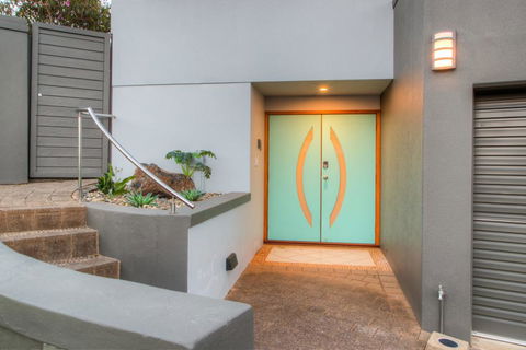 Coffs Jetty Beach House - Accommodation Port Macquarie 3