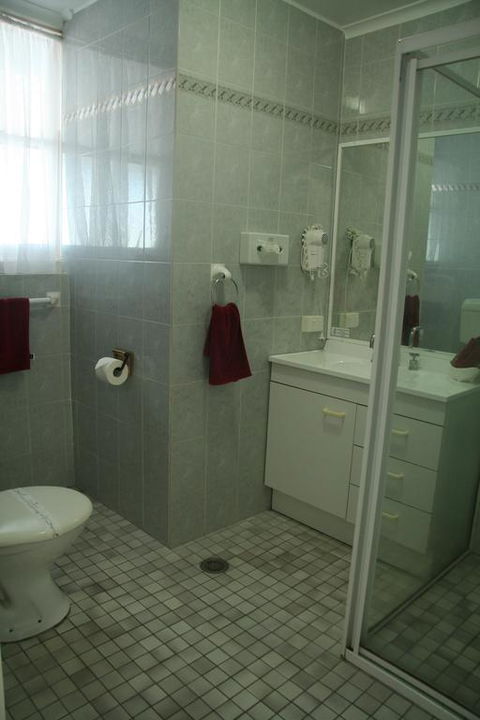 Colonial Court Motor Inn - Accommodation Port Macquarie 3