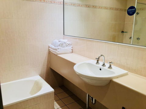 Comfort Inn Bushman's - Accommodation Port Macquarie 1