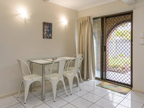 Comfy And Cosy Ground Floor Unit - Accommodation Port Macquarie 3