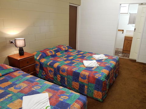 Commercial Hotel - Accommodation Port Macquarie 0
