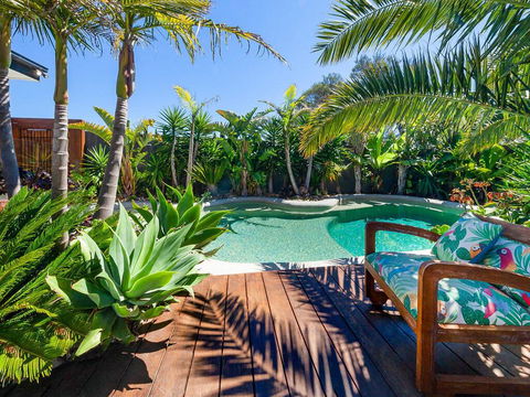Como Palm Retreat - Tropical Oasis - Accommodation Port Macquarie 0