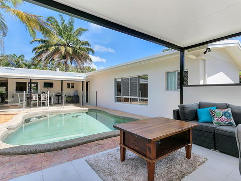 Connemara Beachside Cottage - Accommodation Port Macquarie 0