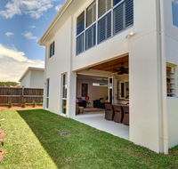 Coolum Street 41 Dicky Beach - Accommodation Port Macquarie