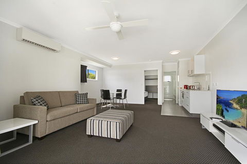 Cooroy Luxury Motel Apartments - Accommodation Port Macquarie 0