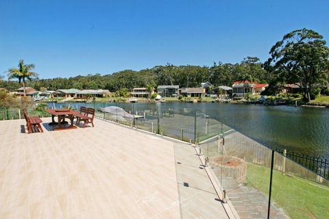 Cormorant Waterfront Home - Accommodation Port Macquarie 0
