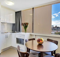Cosmopolitan apartment at College St - Accommodation Port Macquarie