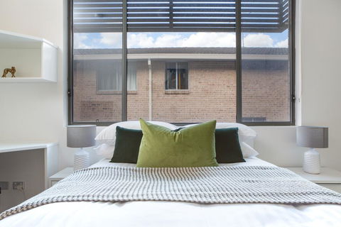 Cosy And Bright Studio Next To Westmead Hospital - Accommodation Port Macquarie 3