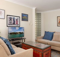 Cosy Family Apartment with Parking and Balconies - Accommodation Port Macquarie