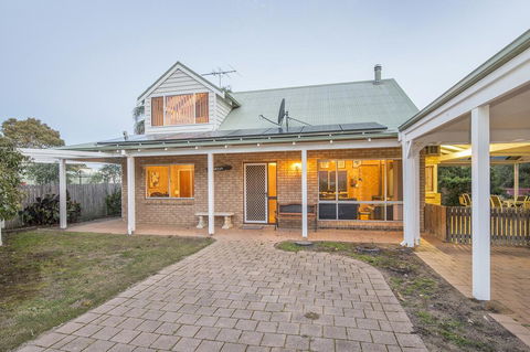 Country Cottage - Accommodation Port Macquarie 1
