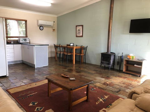 Country Cottages Of Bridgetown - Accommodation Port Macquarie 3