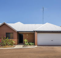 Cozy Cottage - Accommodation Port Macquarie