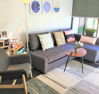 Cozy homely apartment CBR central - Accommodation Port Macquarie