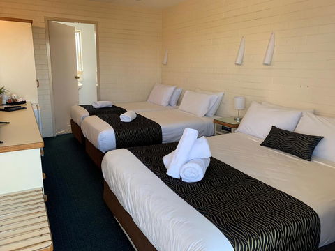 Crest Motor Inn - Accommodation Port Macquarie 2
