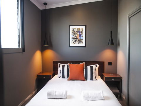 Criterion Hotel Sale - Accommodation Port Macquarie 0