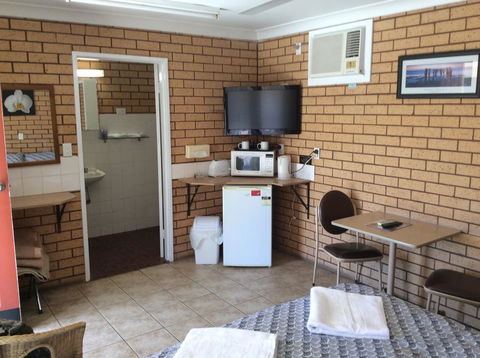 Cross Roads Motel - Accommodation Port Macquarie 2