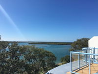 Crystal Waters Picnic Point