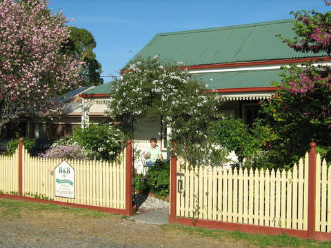 Cuddledoon Cottages Rutherglen - Accommodation Port Macquarie 0