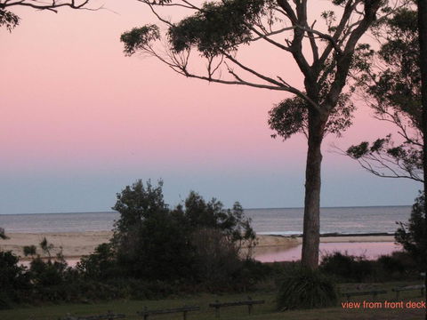 Cudmirrah Reef Cottage - Accommodation Port Macquarie 0