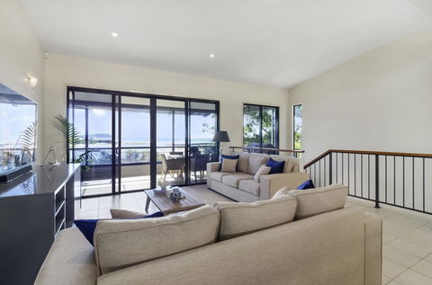 Currumbin Beachside Holiday Home - Accommodation Port Macquarie 2