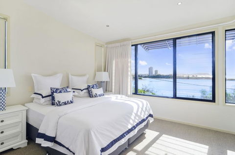 Currumbin Beachside Holiday Home - Accommodation Port Macquarie 1