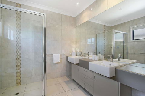 Cypress Townhouse 11 - Accommodation Port Macquarie 2