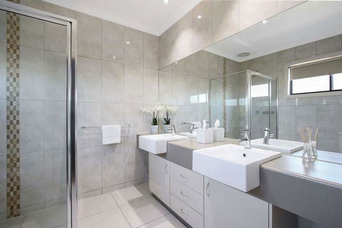 Cypress Townhouse 23 - Suite - Accommodation Port Macquarie 1