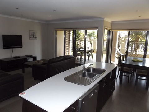 Cypress Water Front Apartments - Accommodation Port Macquarie 1