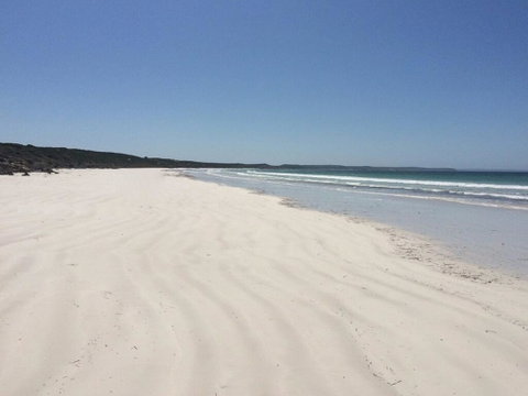 D'Estrees Bay Beach House - Accommodation Port Macquarie 1