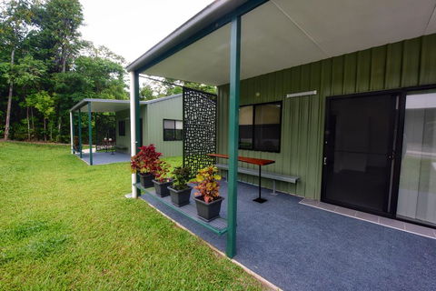 Daintree Peaks ECO Stays - Accommodation Port Macquarie 3