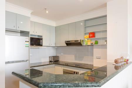 Darling Harbour Executive - Accommodation Port Macquarie 3